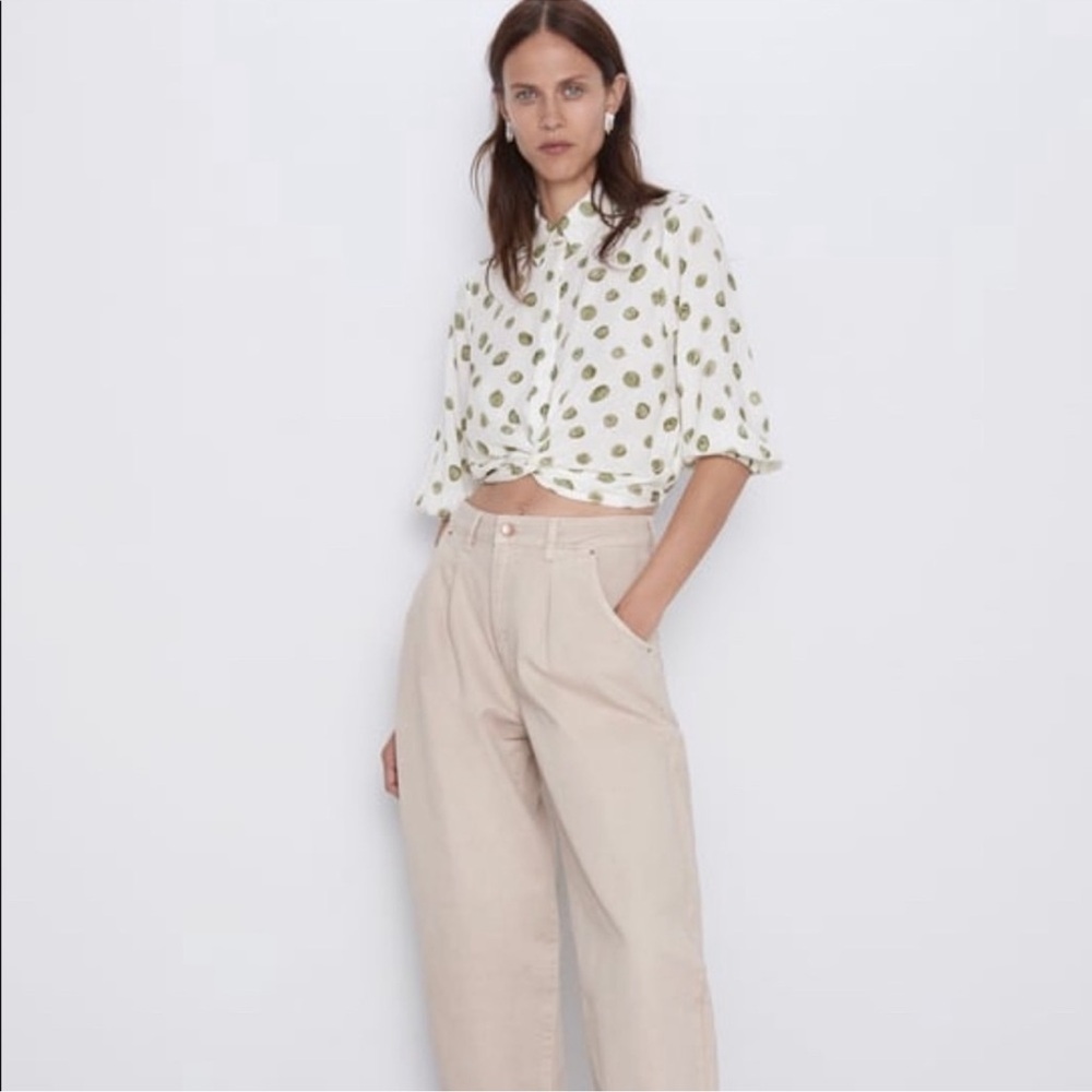 ZARA - CROPPED POLKA DOT BLOUSE - SIZE SMALL
